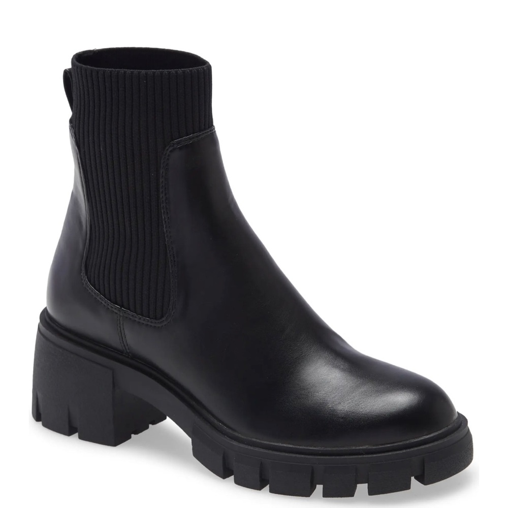 Steve Madden Hayle Platform Chelsea Boots